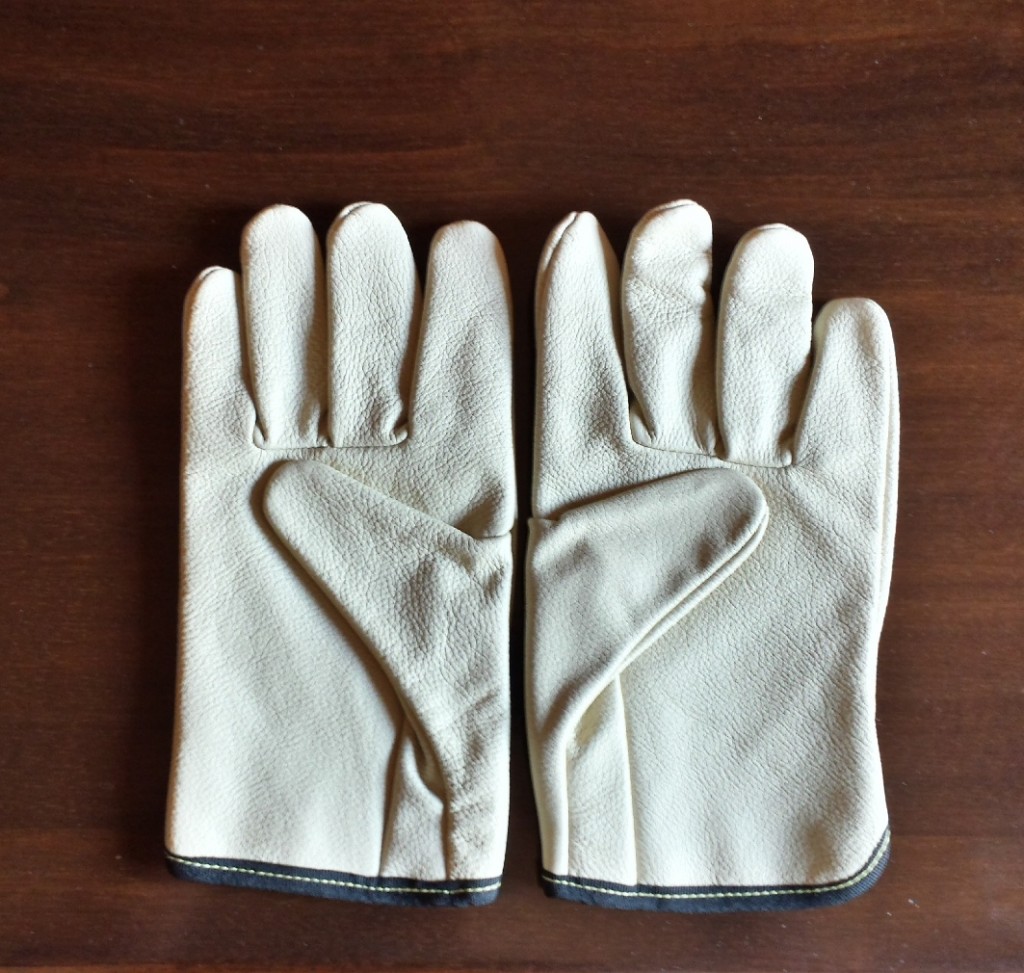 Lamborghini toolkit gloves – EMILIO SPARE PARTS